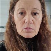 Laureata con esperienza pluridecennale impartisce lezioni a ragazzi medie e superiori